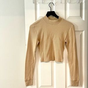 ARITZIA TNA CROPPED MOCK NECK WAFFLED LONG SLEEVE